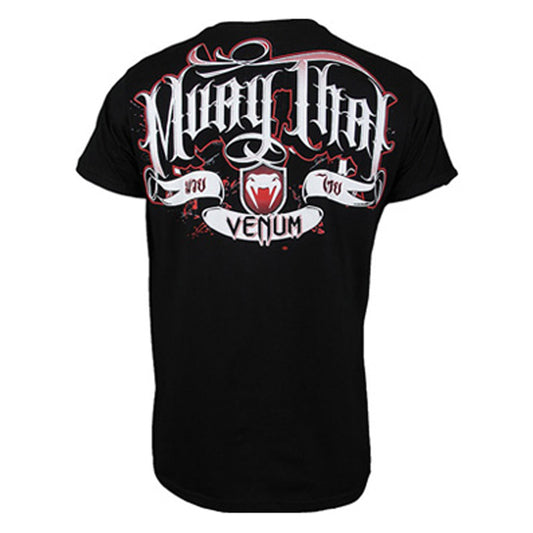 Venum muay thai klassinen t-paita kuvattuna. Upea design, ptcumbat.com kaupasta